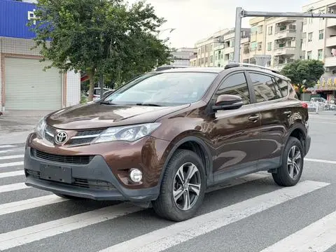 Toyota RAV4 2015