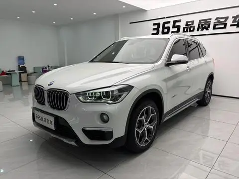 BMW X1 2018 — фото 1