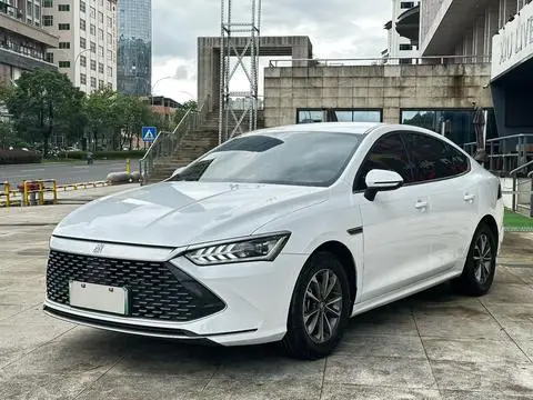 BYD Qin PLUS 2023 — фото 1