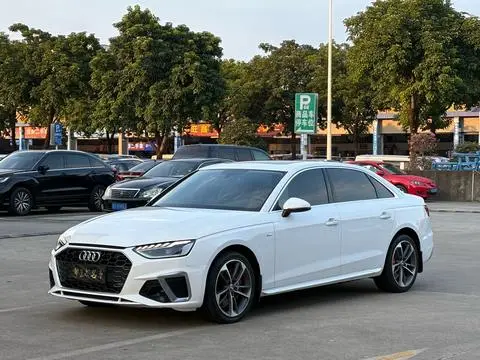 Audi A4L 2020 — фото 1