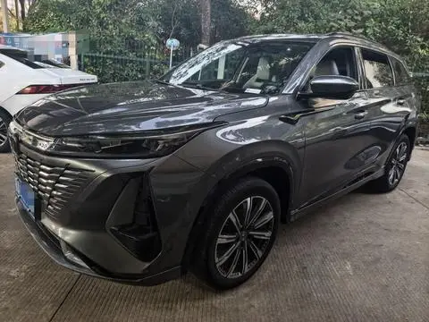 Changan CS75 PLUS 2023 — фото 1