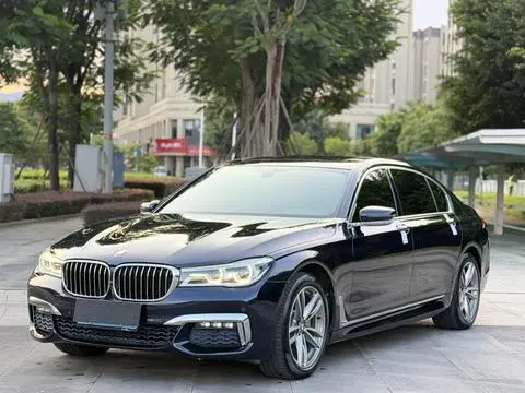 BMW 7 Series 2018 — фото 1