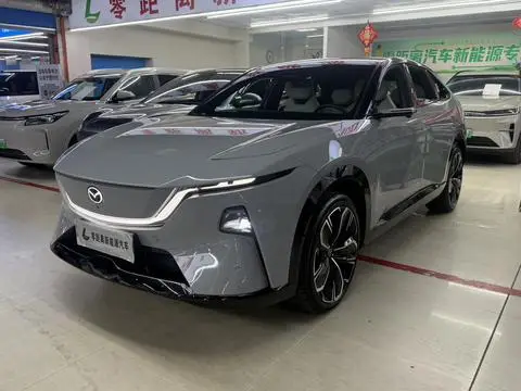 Mazda EZ-60 2025