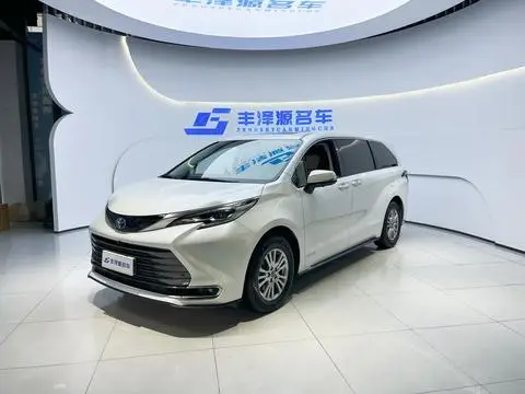 Toyota 赛那 2021
