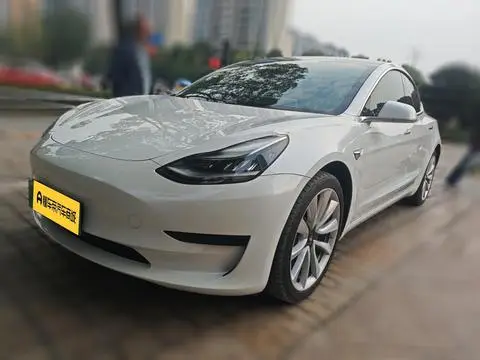 Tesla Model 3 2020