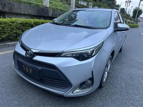 Toyota 雷凌 2017 — фото 1