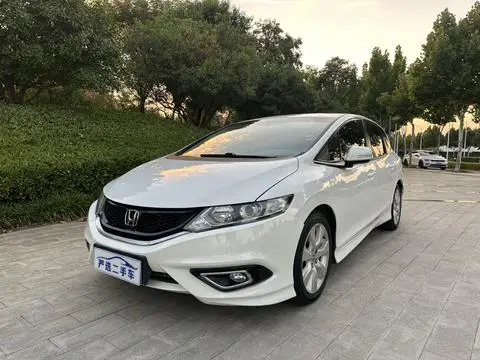 Honda Jade 2016 — фото 1