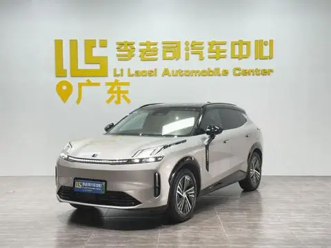 Lynk & Co 08 EM-P 2023