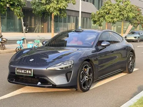 Xiaomi SU7 2024