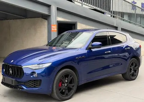 Maserati Levante 2018 — фото 1