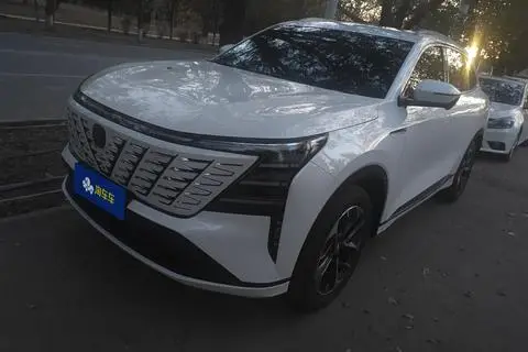 Changan CS75 PLUS 2025 — фото 1