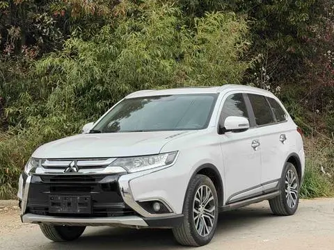 Mitsubishi 欧蓝德 2018