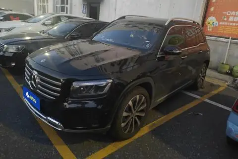Mercedes-Benz GLB 2025