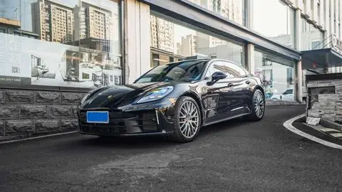 Porsche Panamera 2024