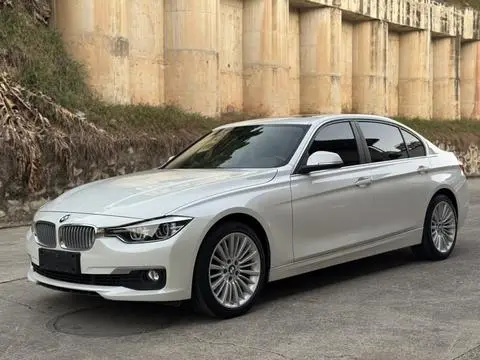 BMW 3 Series 2018 — фото 1