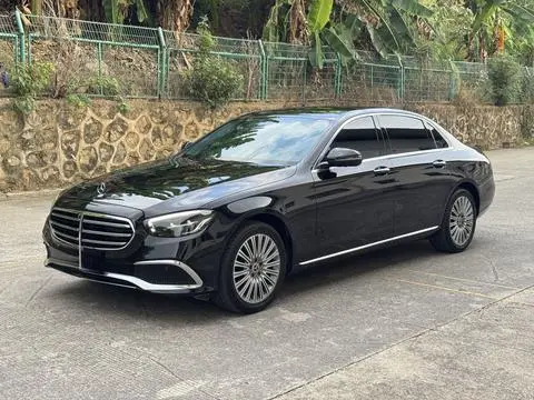Mercedes-Benz E-Class 2023