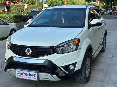 Ssangyong 柯兰多 2014 — фото 1