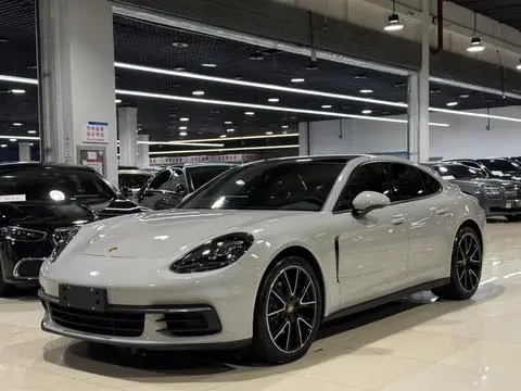 Porsche Panamera 2019