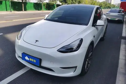 Tesla Model Y 2023 — фото 1