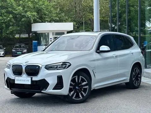 BMW iX3 2021