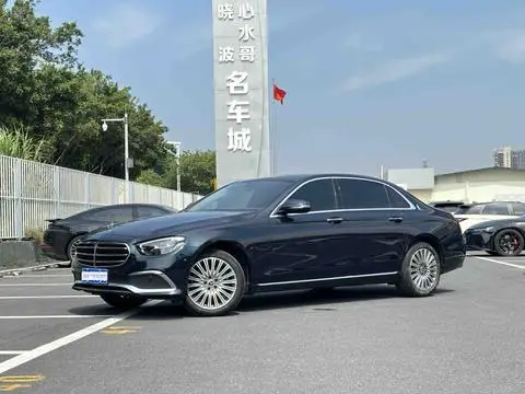 Mercedes-Benz E-Class 2022