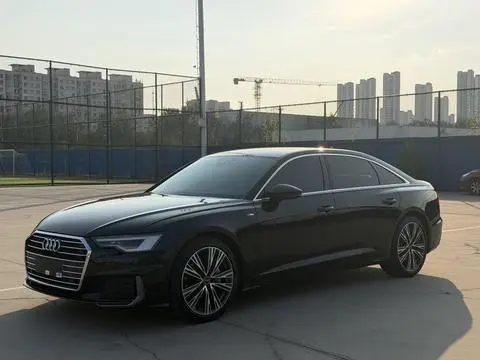 Audi A6L 2022 — фото 1