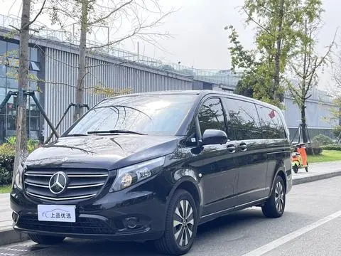 Mercedes-Benz 威霆 2023