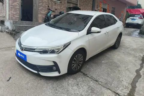 Toyota Corolla 2017 — фото 1