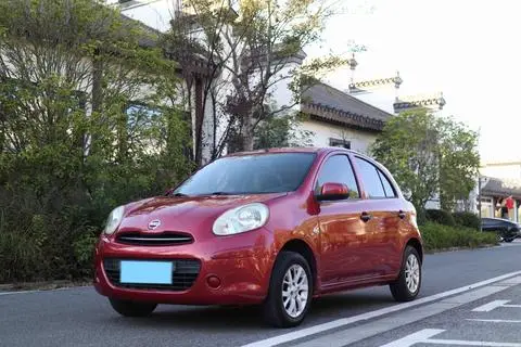 Nissan 玛驰 2015