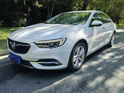 Buick Regal 2019 — фото 1