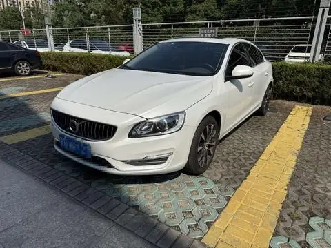 Volvo S60 2019