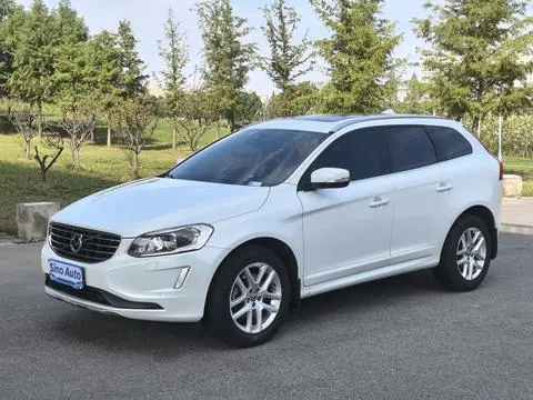 Volvo XC60 2017 — фото 1
