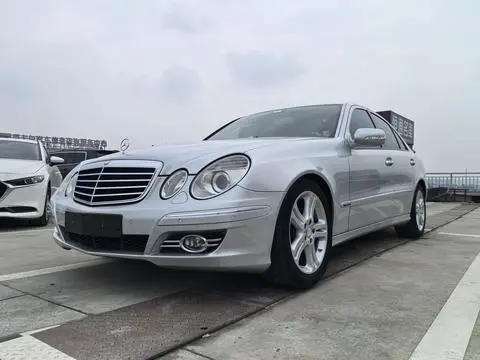 Mercedes-Benz E-Class 2008 — фото 1