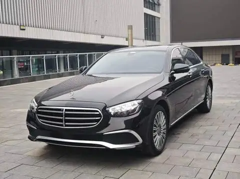 Mercedes-Benz E-Class 2023