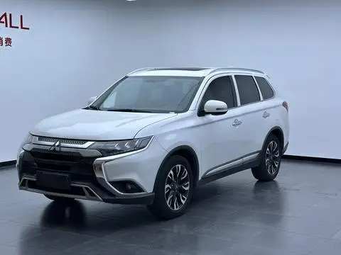 Mitsubishi 欧蓝德 2021