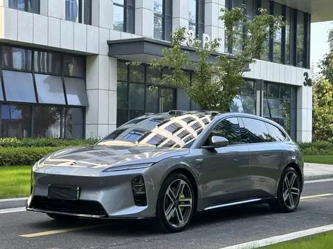 NIO ET5T 2025