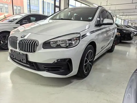BMW 2 Series 旅行车 2018