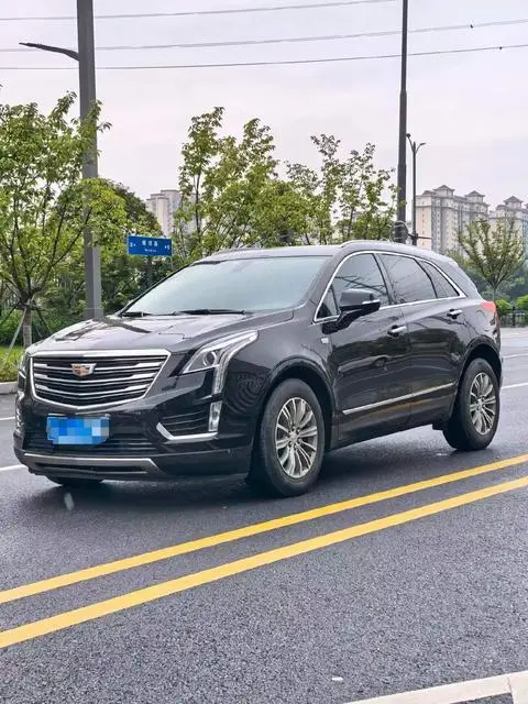 Cadillac XT5 2018 — фото 1