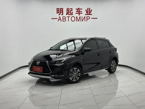 Toyota YARIS L 2022 — фото 1