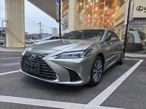 Lexus ES 2026 — фото 1