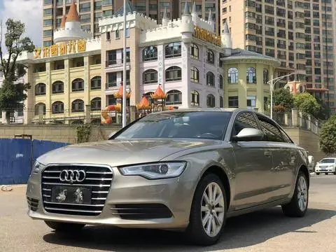 Audi A6L 2015 — фото 1