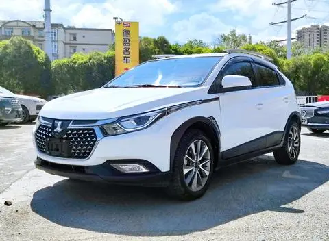 Luxgen U5 SUV 2017