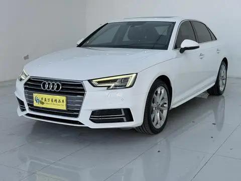 Audi A4L 2018 — фото 1