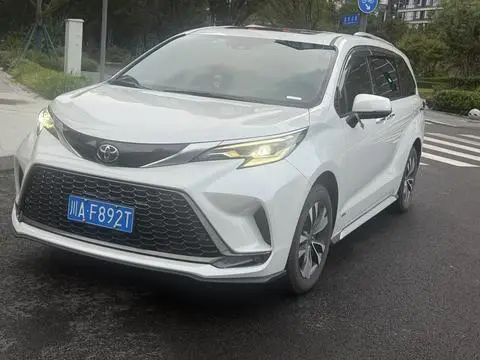 Toyota Granvia 2024