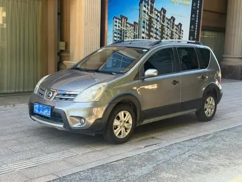 Nissan 骊威 2010
