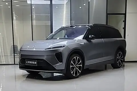 NIO ES8 2024