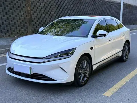 BYD 秦L EV 2025