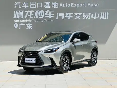 Lexus NX 2025