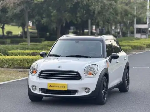 MINI COUNTRYMAN 2011
