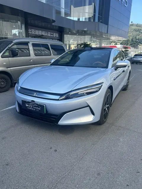 BYD Han L EV 2025